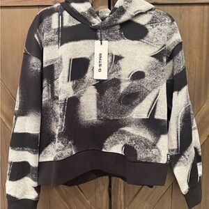 G-Star Women's Black and Cream Graphic Sweater